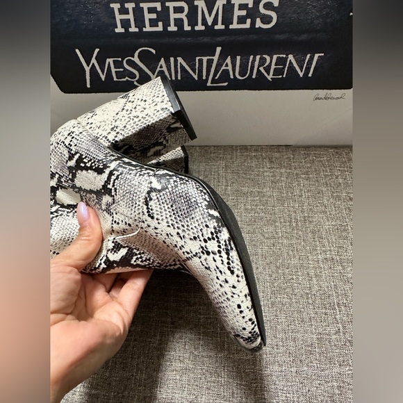 Madden Girl Sock Boots size 6 - Picture 5 of 10